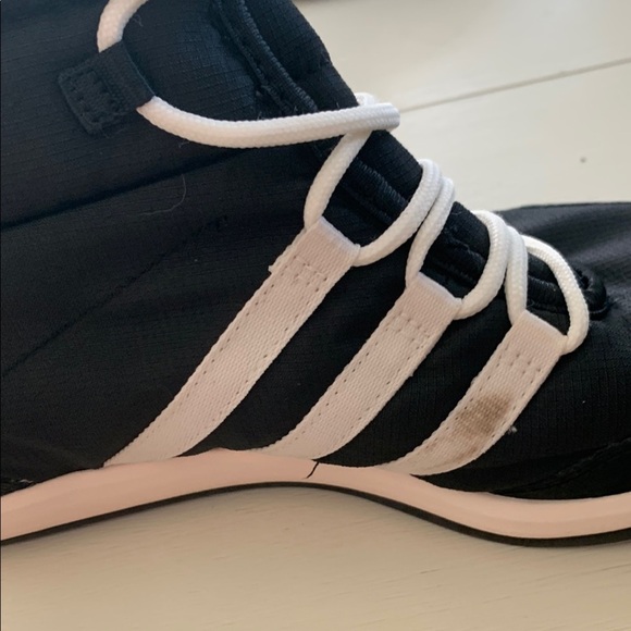 Adidas Choleah Terrex
Snow Boot - Picture 7 of 7